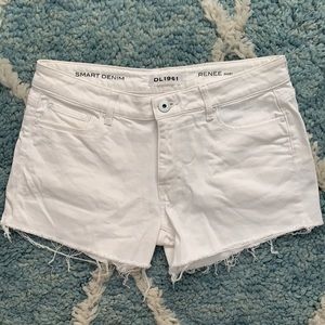 New DL 1961 White Renee Denim Short 29